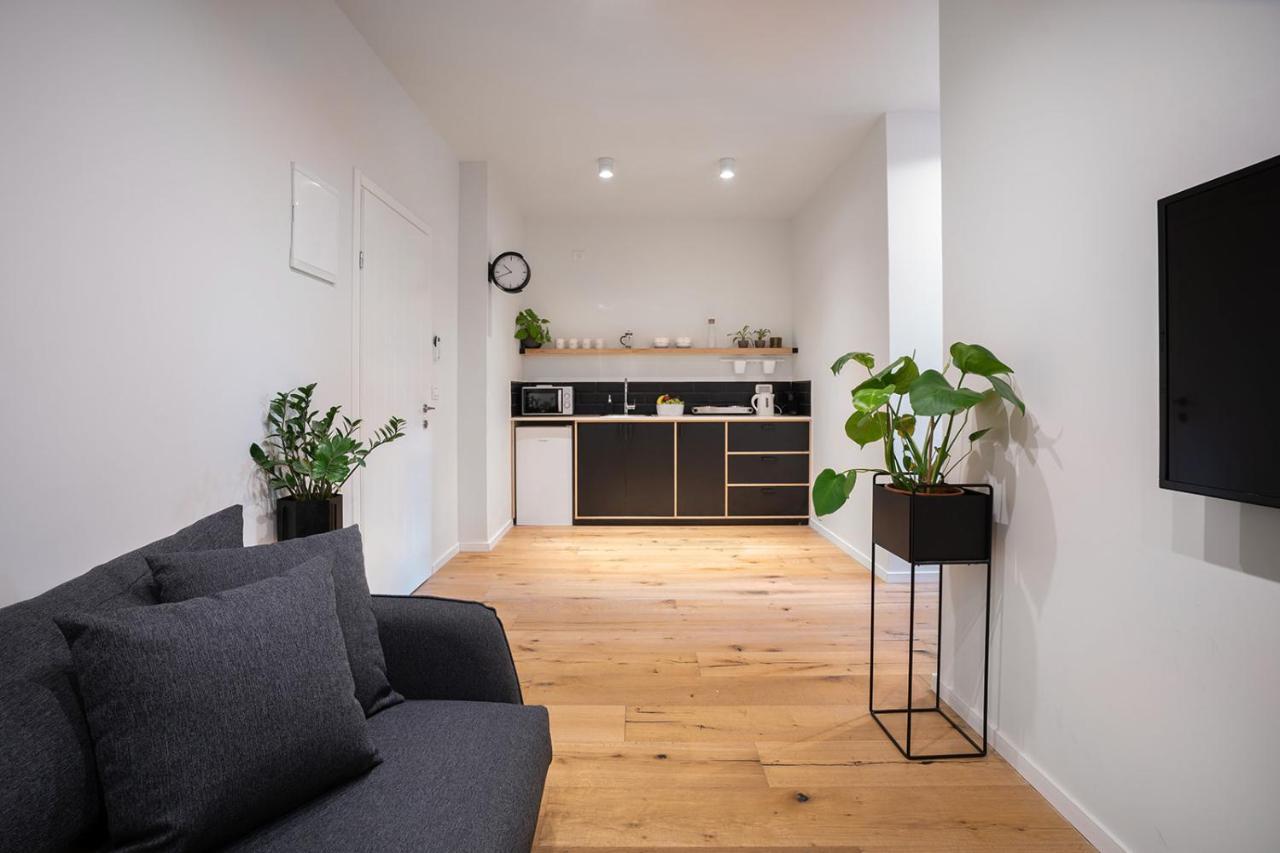 The Square - By Beach Apartments Tlv Tel Awiw Zewnętrze zdjęcie